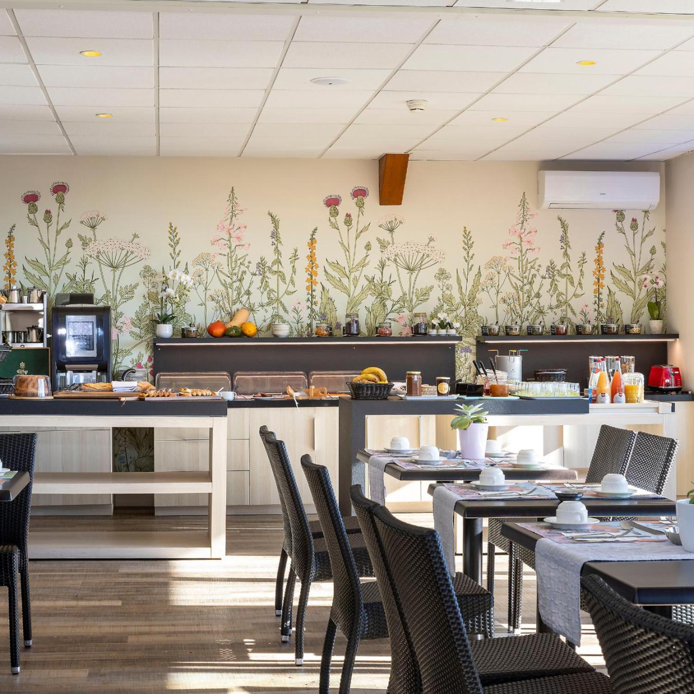 Hotel Du Bollenberg - Restaurant "Cote Plaine" - Spa De La Colline Westhalten Eksteriør billede
